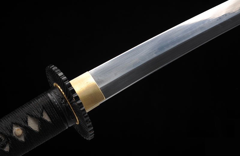 High-Carbon Steel Katana with Clay-Tempering & Green Scabbard