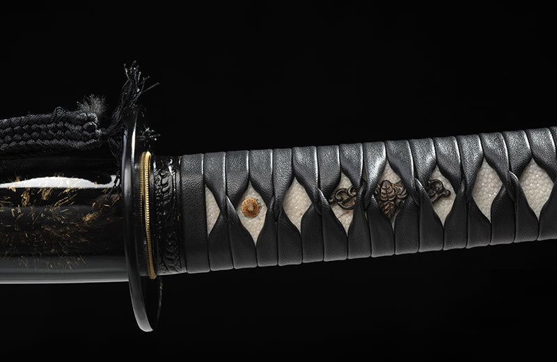 Full-Tang, Clay-Tempered Katana with Leather-Wrapped Handle